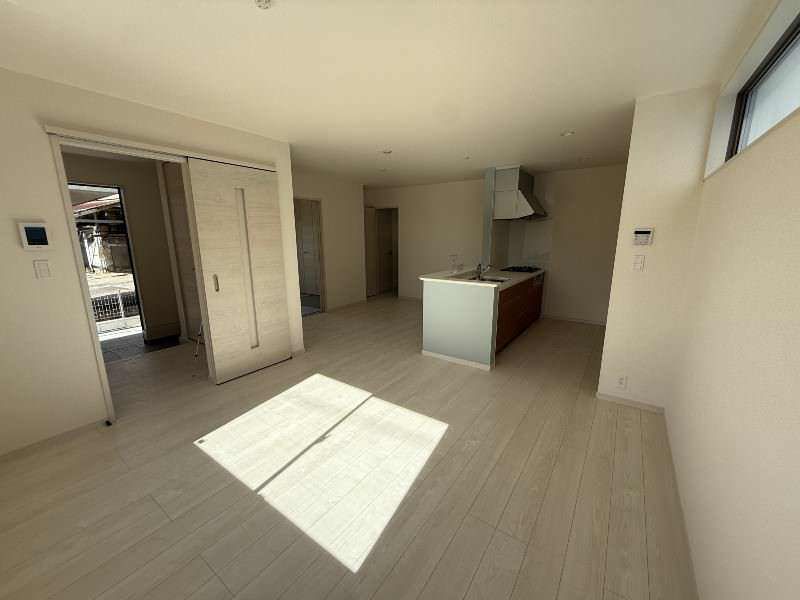 New 3LDK House for Sale in Uruma City, Okinawa - 2026 Completion - Thumbnail 4