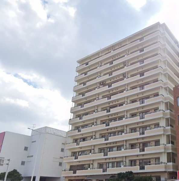 Wing Chateau Naha Ocean View 2LDK Rental in Ameku, Naha - Thumbnail 3