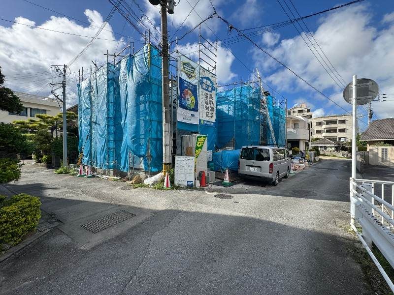New 4LDK Wooden House with Garden in Naha, Okinawa - Thumbnail 3