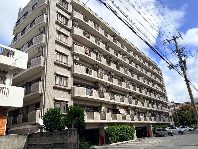 Lions Garden Mashiki 3LDK Apartment for Sale in Ginowan - Thumbnail 2