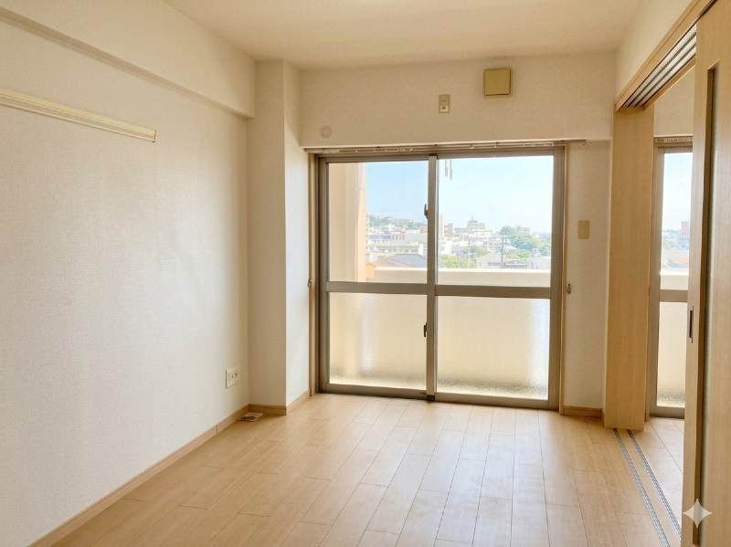 1LDK Apartment for Rent in Yomitan, Okinawa - 42.23 sqm - Thumbnail 4