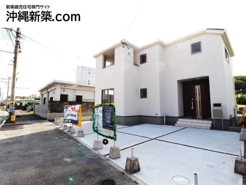 New 2025 3LDK Wooden House in Uruma, Okinawa with Parking - Thumbnail 4