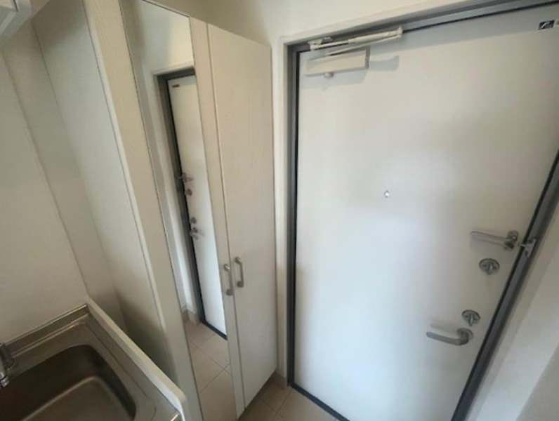 Modern 1K Apartment for Rent in Tomigusuku, Okinawa - Thumbnail 3