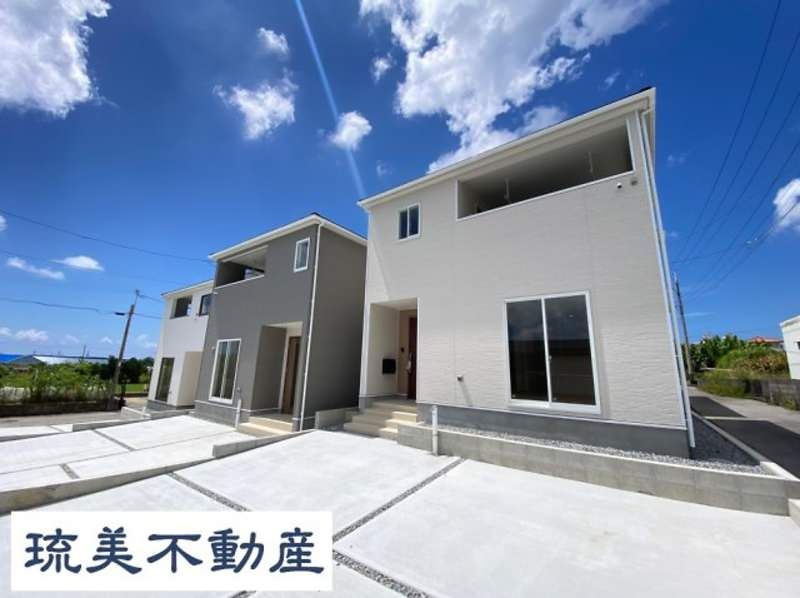 New 4LDK House in Itoman Odo with EV Parking 2025 Build - Thumbnail 3