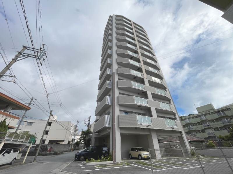 2021-Built 3LDK Corner Apartment with Balcony in Naha Shikina - Thumbnail 3