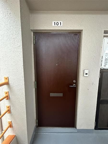 Sunrise Mansion 1R Apartment for Rent in Awase, Okinawa City - Thumbnail 3
