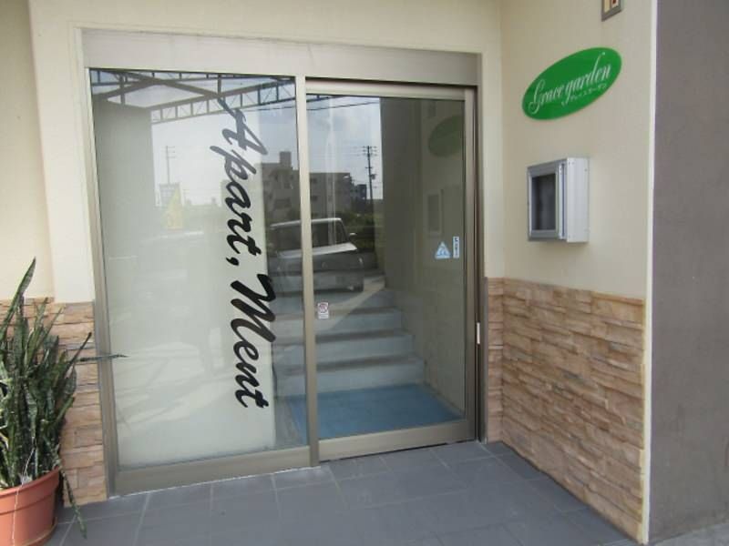Grace Garden 2LDK Apartment for Rent in Urasoe, Okinawa - Thumbnail 3