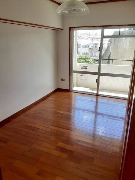 Maruhei Mansion 2DK Apartment for Rent in Naha, Okinawa - Thumbnail 3