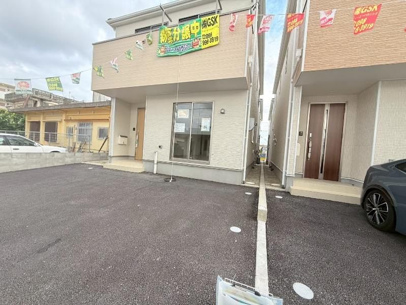 New 2025 4LDK Wooden House for Sale in Uruma City, Okinawa - Thumbnail 3