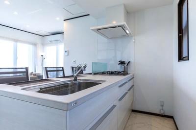 Luxury Oceanview Home on Kouri Island, Okinawa — Image 3, Nakijin, Okinawa