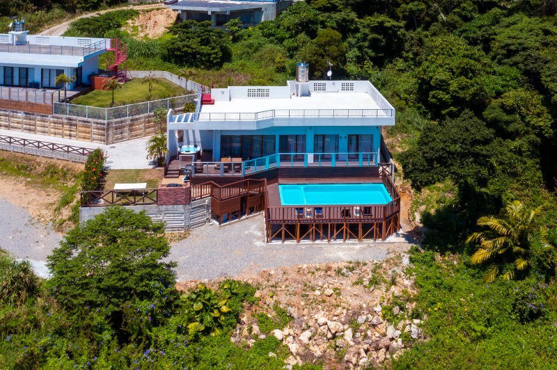 Luxury Oceanview Home on Kouri Island, Okinawa - Thumbnail 3