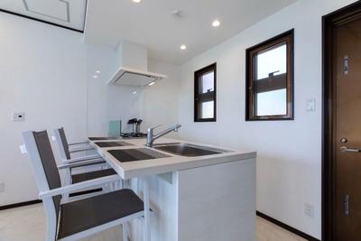 Luxury Oceanview Home on Kouri Island, Okinawa — Image 4, Nakijin, Okinawa