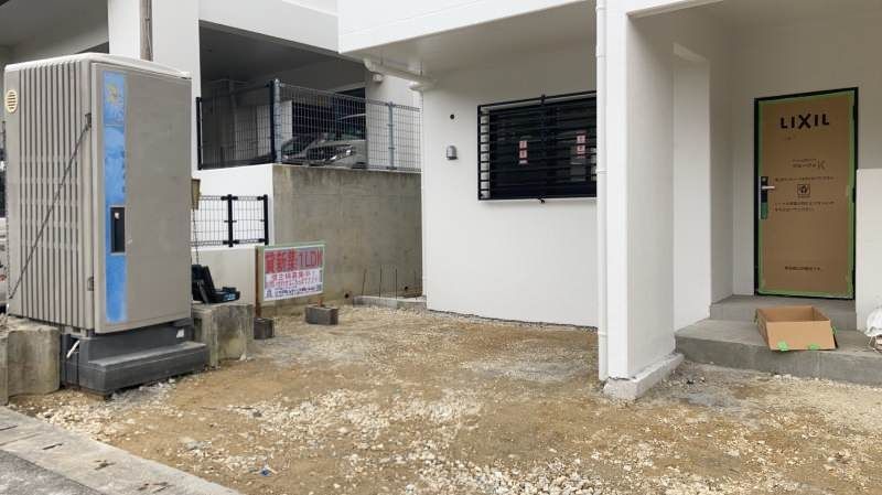 Modern 1LDK Apartment for Rent in Urasoe, Okinawa - Thumbnail 3