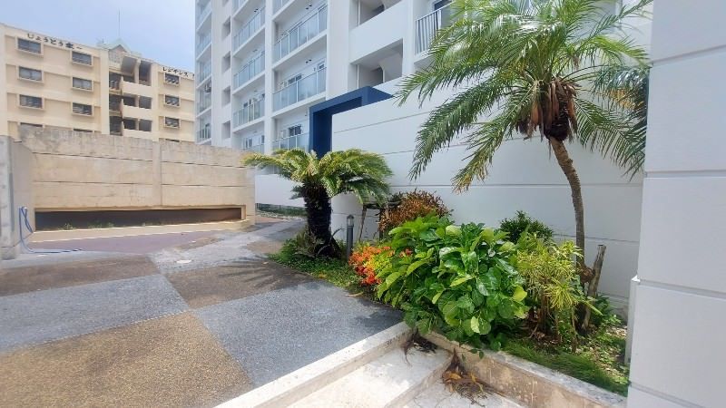 3LDK Condo with Ocean View in Awase, Okinawa City - Thumbnail 4