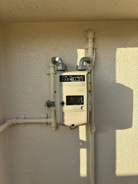 Maison HIKO 2DK Apartment for Rent in Uruma, Okinawa - Thumbnail 2