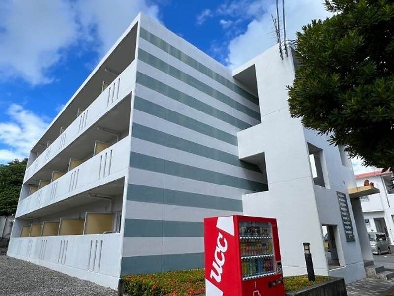 Leopalace Green Hill 1K Rental Apartment in Ginowan, Okinawa - Image 1