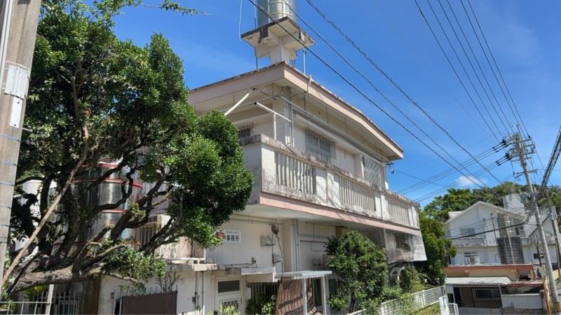 3LDK Detached House for Sale in Chatan, Okinawa - Thumbnail 2