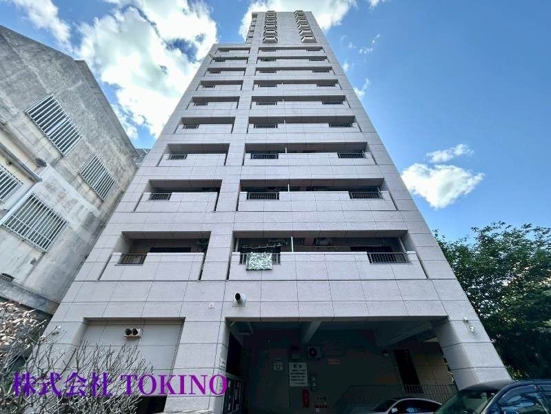 Renovated 2LDK Apartment in Gran Sharet Matsuo, Naha - Thumbnail 3