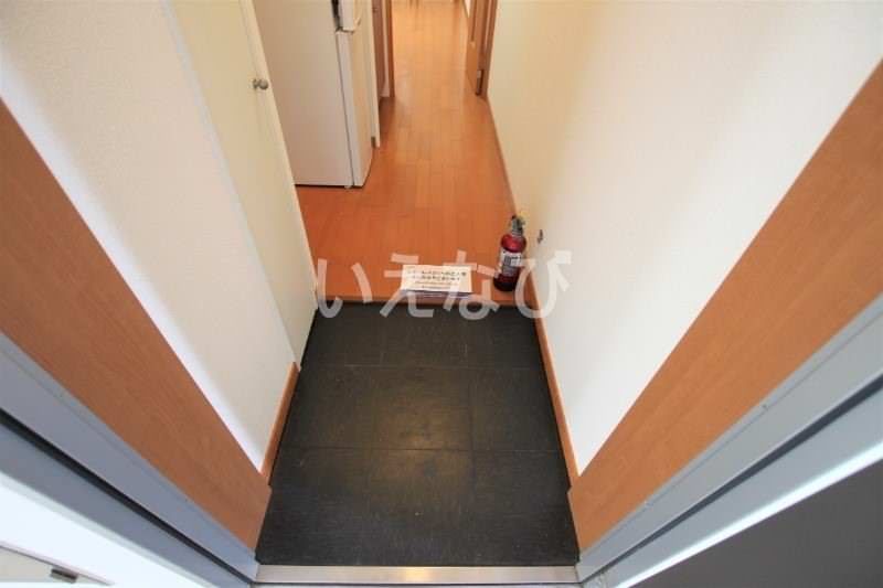 1K Apartment for Rent in Ginowan City, Okinawa - Thumbnail 2