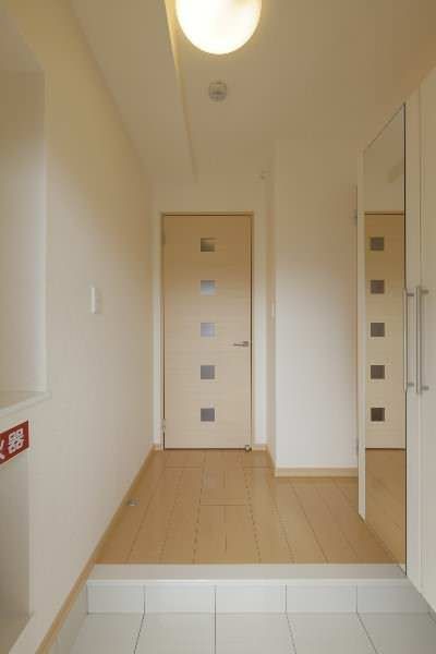 1LDK Apartment for Rent in Yonabaru, Okinawa - Thumbnail 4
