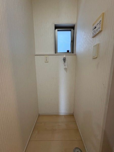 2017-Built 3LDK Wooden House with 2 Car Parks in Nishihara, Okinawa - Thumbnail 3