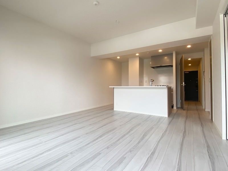 2025-Built 2LDK Apartment for Sale in Naha City, Okinawa - Thumbnail 4