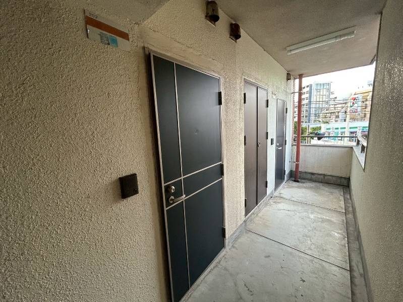 Lions Mansion Makishi 3: 1LDK Apartment Near Kokusai-dori, Naha - Thumbnail 4