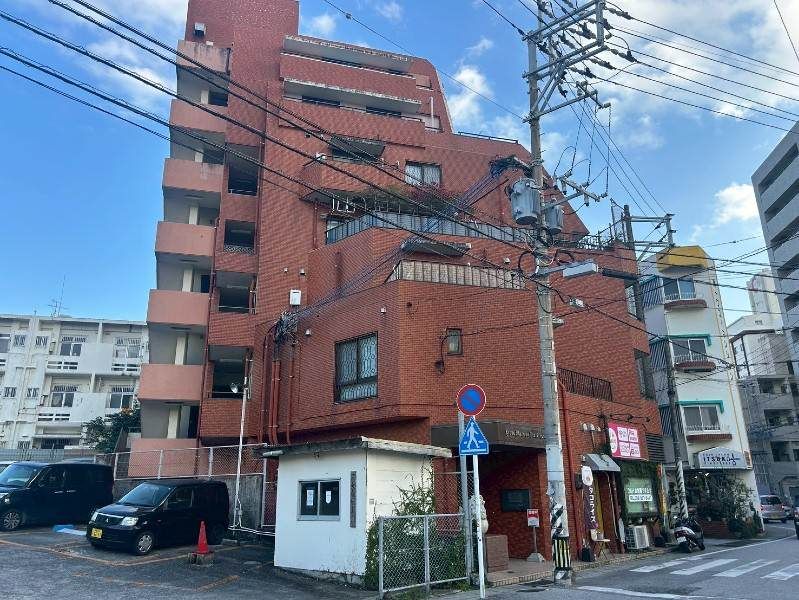 Lions Mansion Makishi 3: 1LDK Apartment Near Kokusai-dori, Naha - Thumbnail 2