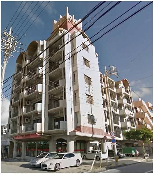 1K Apartment for Rent in Ginowan, Okinawa with Auto-Lock - Thumbnail 2
