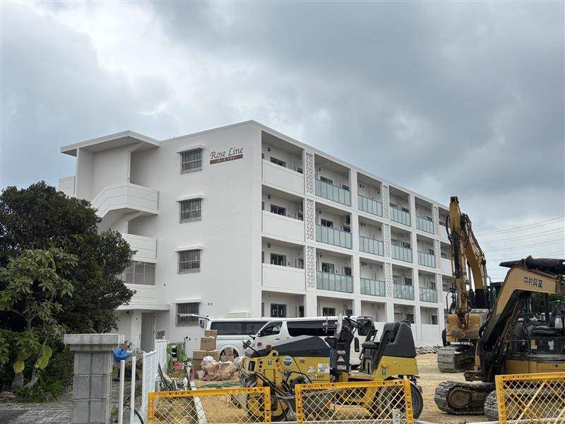 New 2LDK Apartment for Rent in Uruma, Okinawa with Pet Negotiation - Thumbnail 3