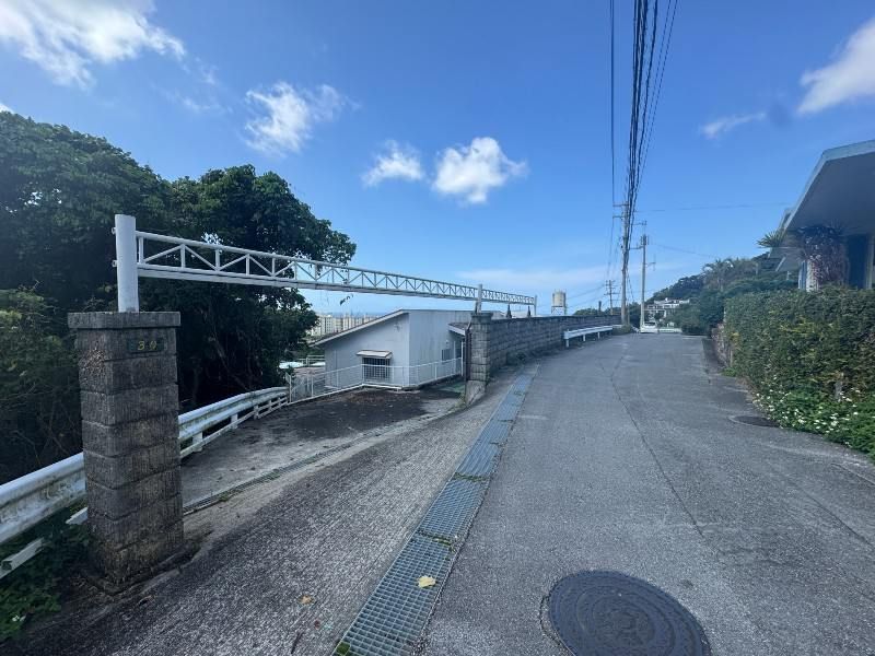 Vacant Land for Sale in Chatan, Okinawa - 836 sqm Plot - Thumbnail 2
