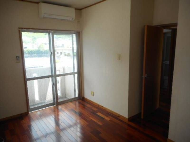 Sunny Court Shioya 2LDK Rental Apartment in Uruma, Okinawa - Thumbnail 3