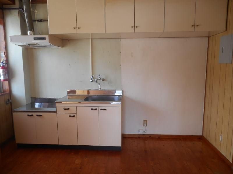Kensei Equipment Apartment for Rent in Haebaru Town, Okinawa - Thumbnail 3