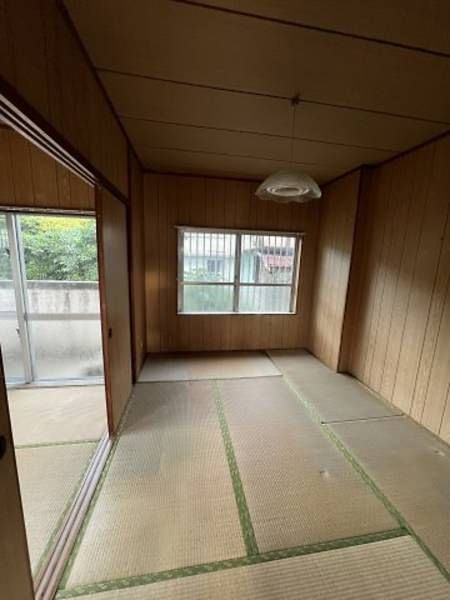 Kawada Apartment: 2DK Pet-Friendly Rental in Chatan, Okinawa - Thumbnail 4