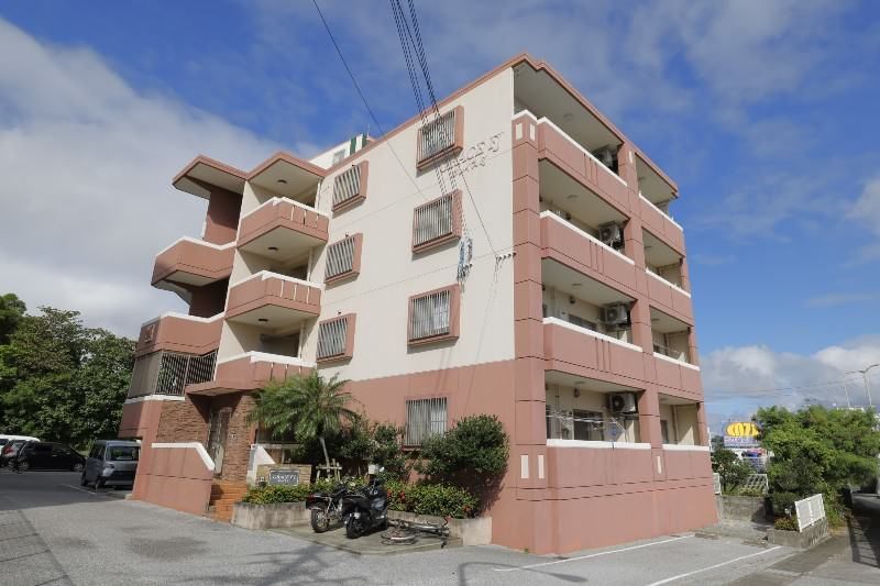 1LDK Apartment for Rent in Okinawa City, No Guarantor Required - Thumbnail 4