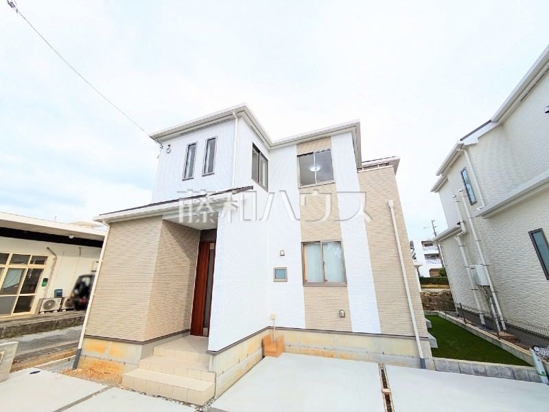 New 4LDK ZEH House for Sale in Yomitan Village, Okinawa - Thumbnail 3