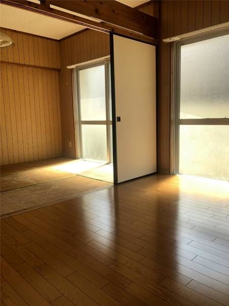 3DK Apartment for Rent in Tomigusuku, Okinawa - 47 sqm - Thumbnail 3