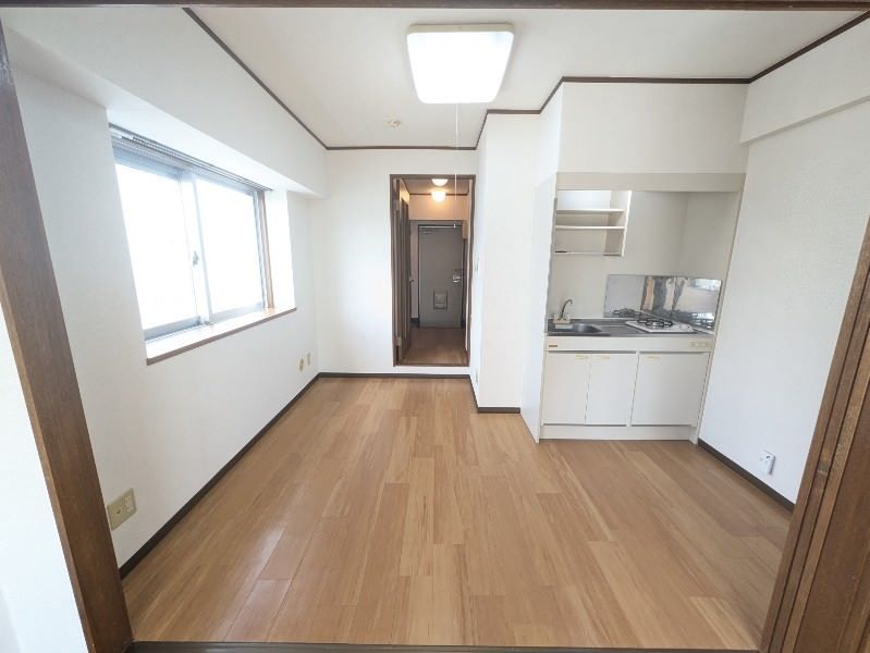 Central Heim II 1DK Apartment for Rent in Naha, Okinawa - Thumbnail 4