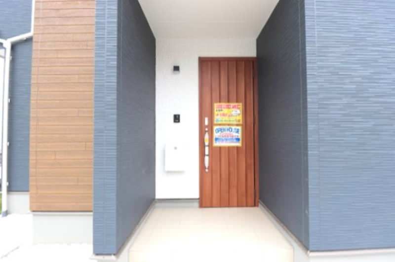 New 4LDK House in Uruma City, Okinawa with Walk-in Closet - Thumbnail 4