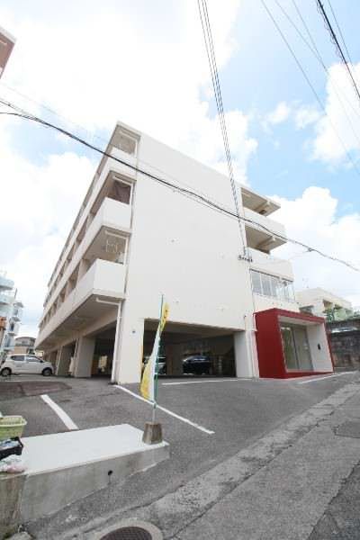 Furnished 1R Apartment for Rent in Urasoe, Okinawa - Thumbnail 2