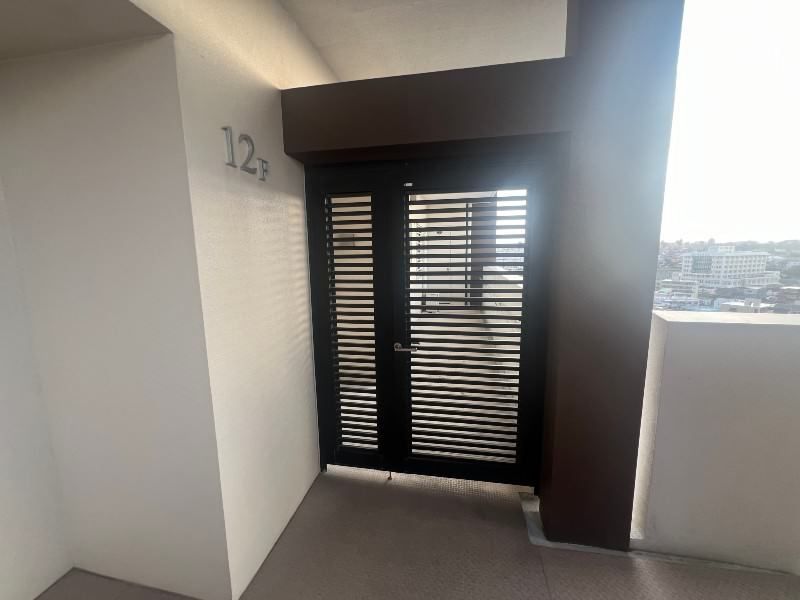 4LDK Apartment with 3 Parking Spaces in Okinawa City - Thumbnail 2