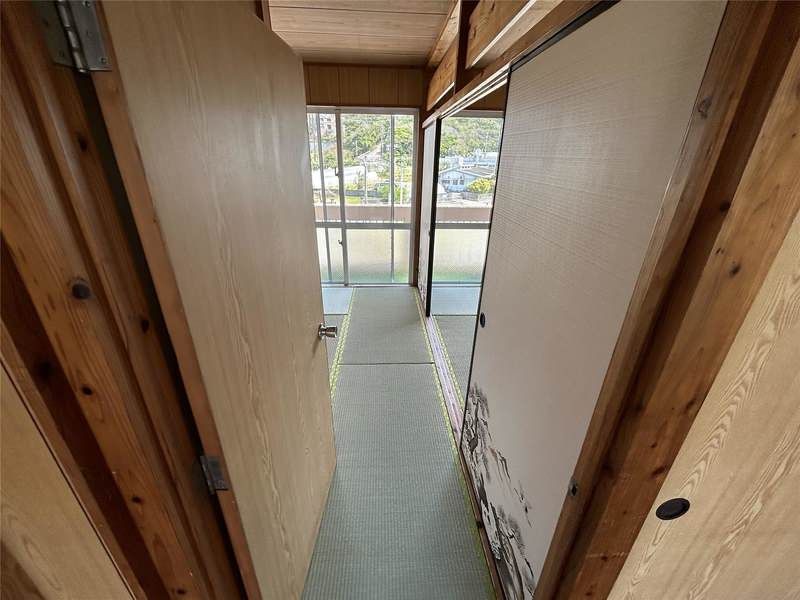 Zasu Mansion 2DK Apartment for Rent in Tomigusuku, Okinawa - Thumbnail 2