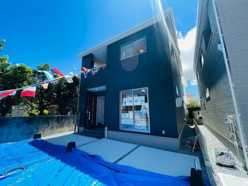 New 3LDK House for Sale in Okinawa City, Okinawa - Thumbnail 2