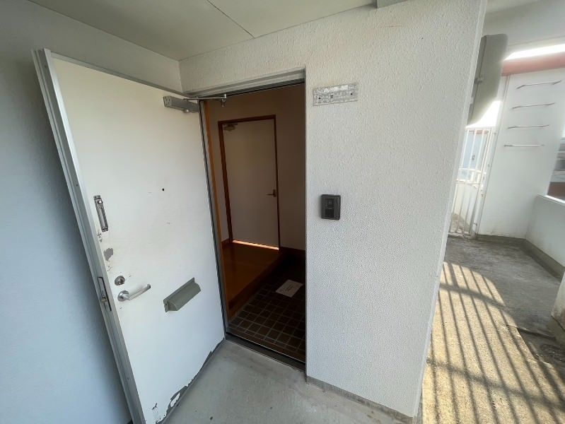 Castle Court 3DK Apartment for Rent in Haebaru, Okinawa - Thumbnail 3