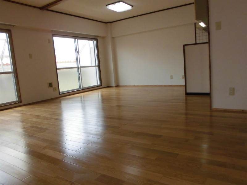 1LDK Apartment for Rent near Araha Beach, Chatan, Okinawa - Thumbnail 4