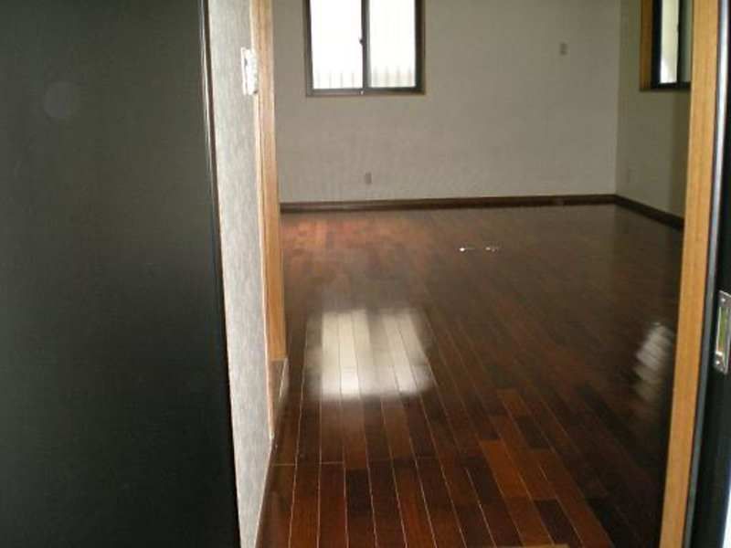 1R Apartment for Rent in Urasoe, Okinawa - 50,000 Yen - Thumbnail 4