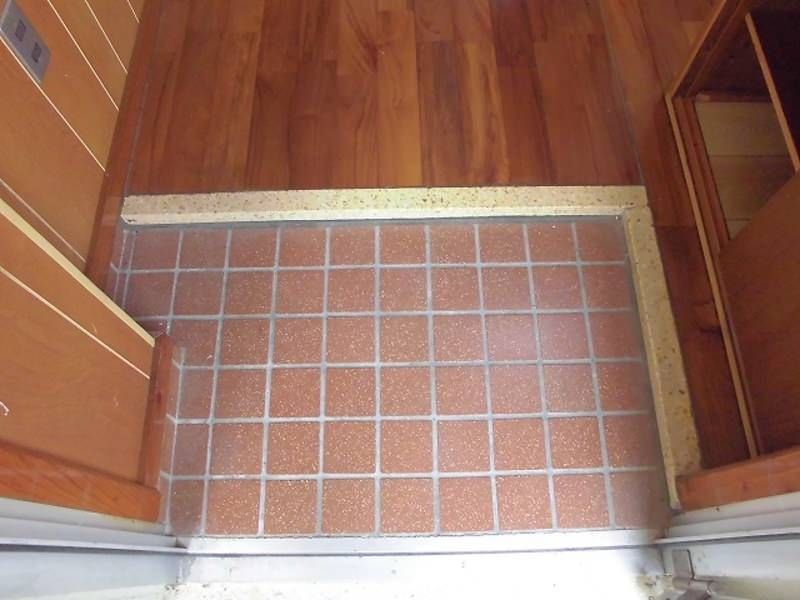 2K Apartment for Rent in Urasoe City, Okinawa - 30m² - Thumbnail 4