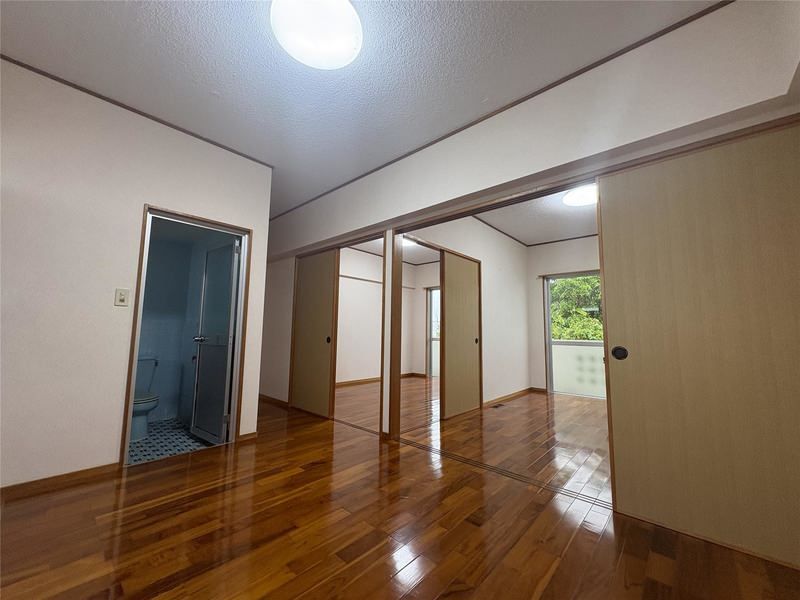 2LDK Apartment for Rent in Yomitan Village, Okinawa - Thumbnail 4
