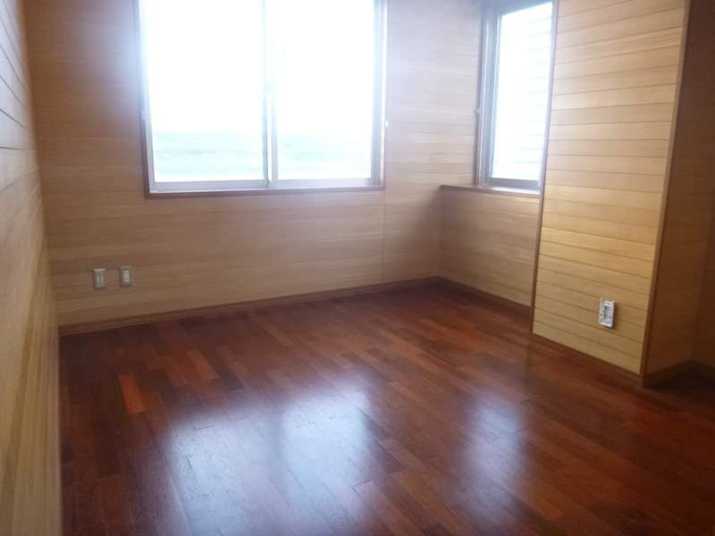 3DK Apartment for Rent in Tomigusuku City Okinawa - Thumbnail 4