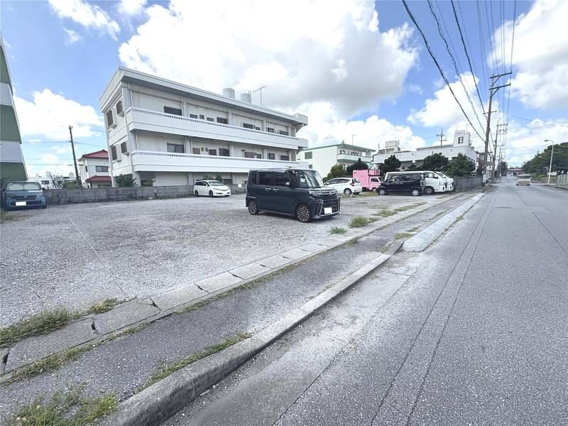 Monthly Parking Space Rental in Uruma City, Okinawa - Thumbnail 2